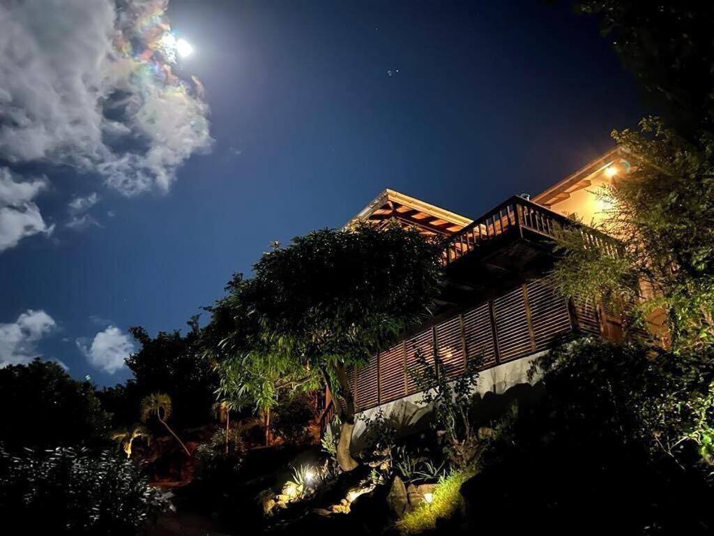 Seachange Villa East End Exterior photo