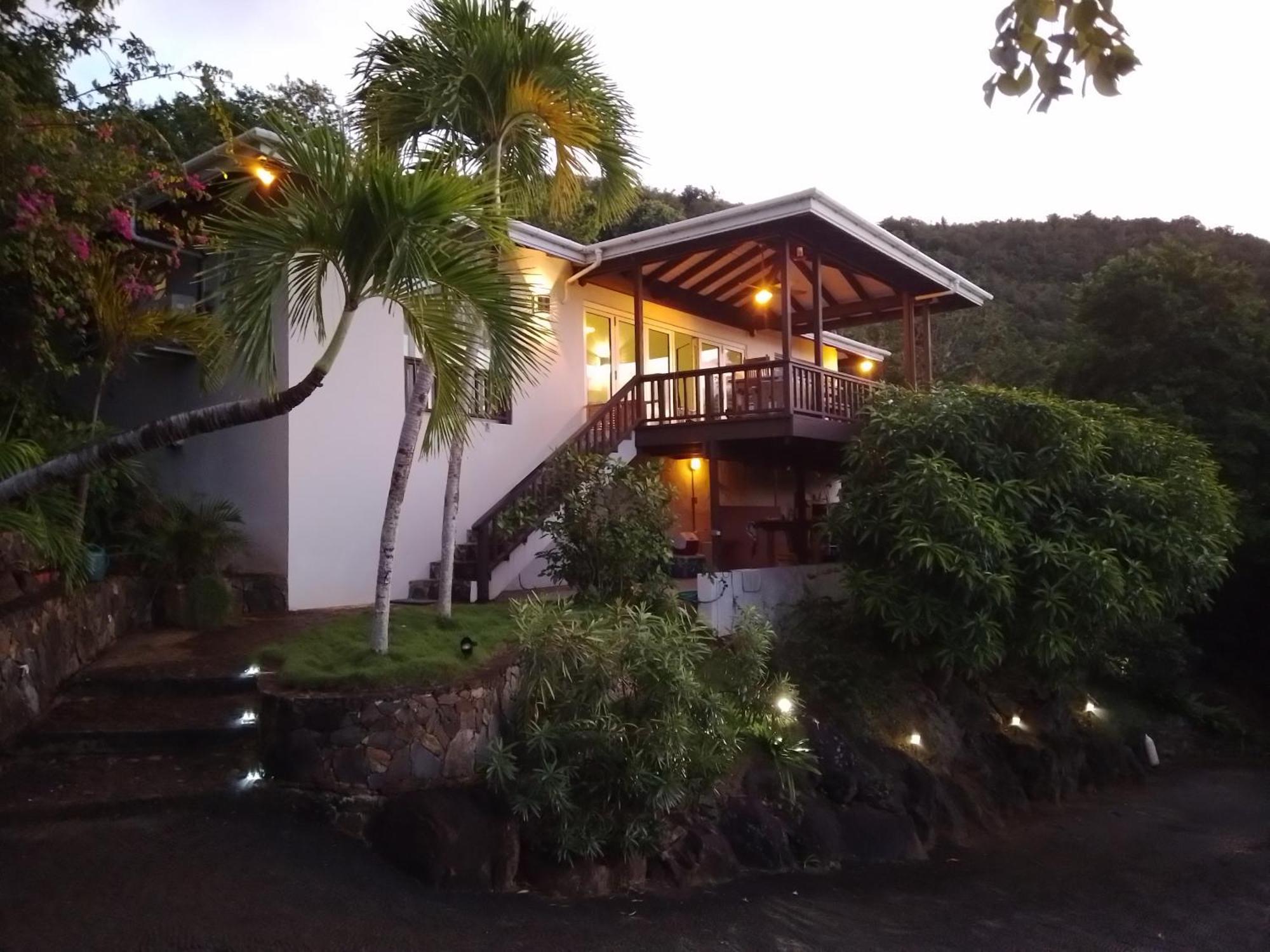 Seachange Villa East End Exterior photo